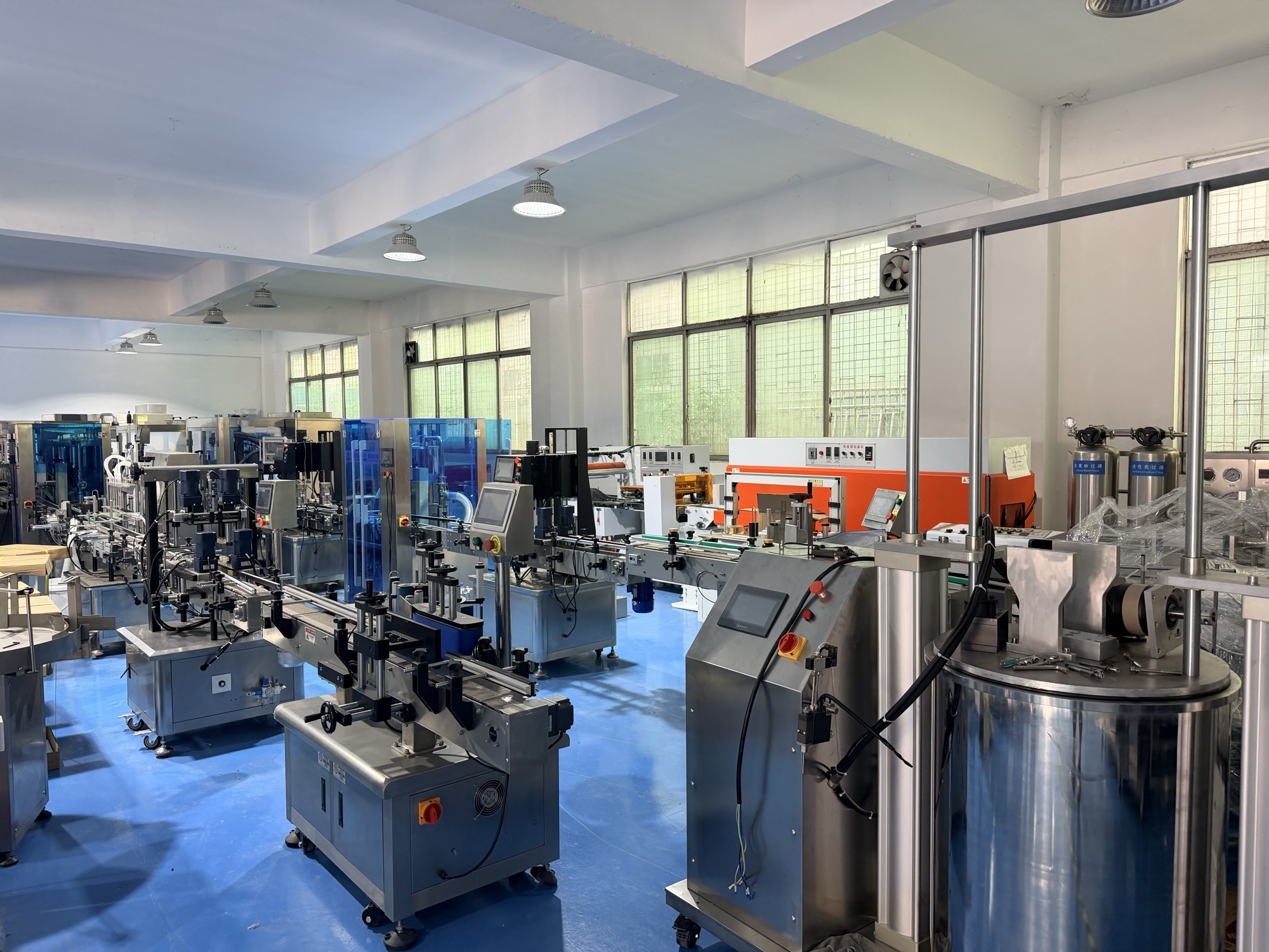 Equipment in the Huide workshop